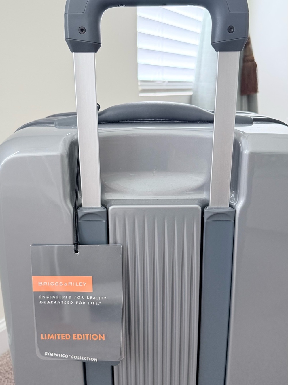 Briggs & Riley Sympatico Collection Limited Edition Carry-on Expandable Spinner - Picture 3 of 16